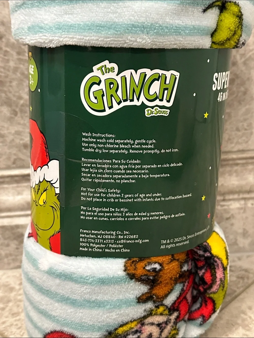 The Grinch Super Plush Throw Blanket NEW Dr Seuss Soft Warm 46” X 60”